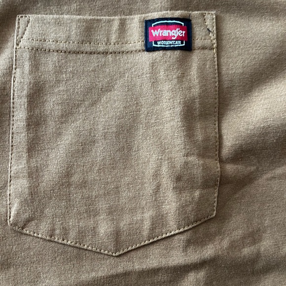 Wrangler henley style pocket tee NWT - Picture 6 of 6